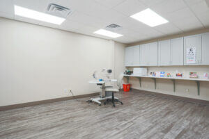Exam room diagnostic machine Gadsden Eye Associates Jacksonville, AL